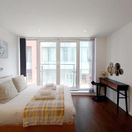 Fully Serviced Two Bed Apartment By Excel & O2 London Exterior photo