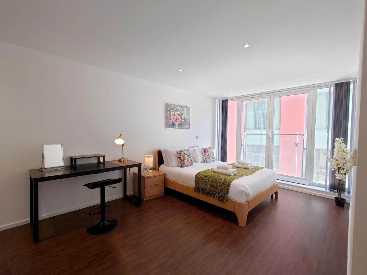 Fully Serviced Two Bed Apartment By Excel & O2 London Exterior photo