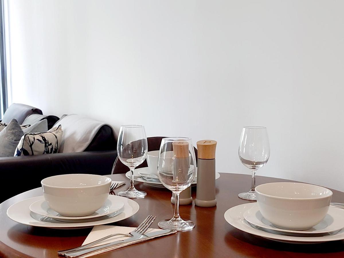 Fully Serviced Two Bed Apartment By Excel & O2 London Exterior photo