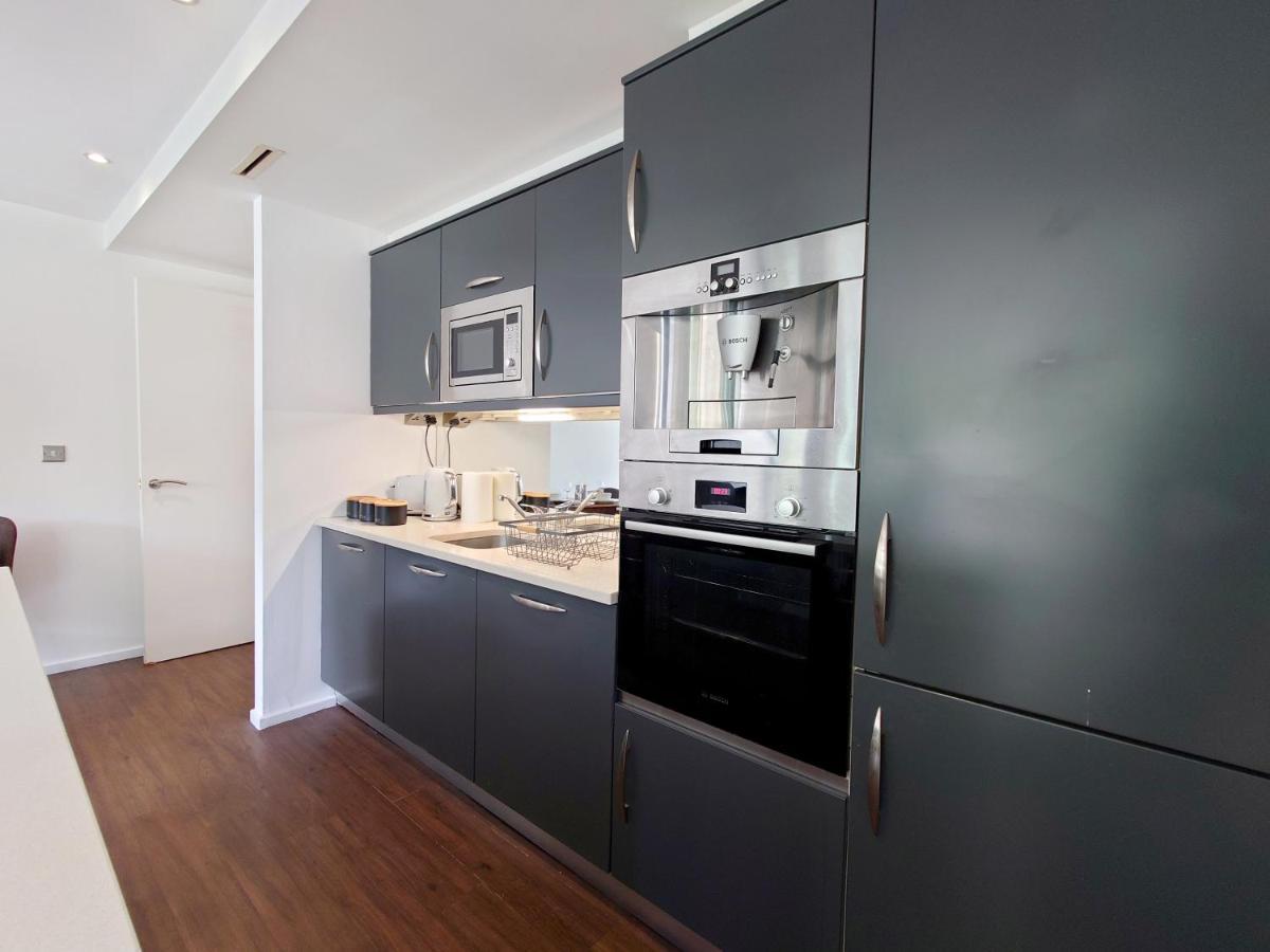 Fully Serviced Two Bed Apartment By Excel & O2 London Exterior photo